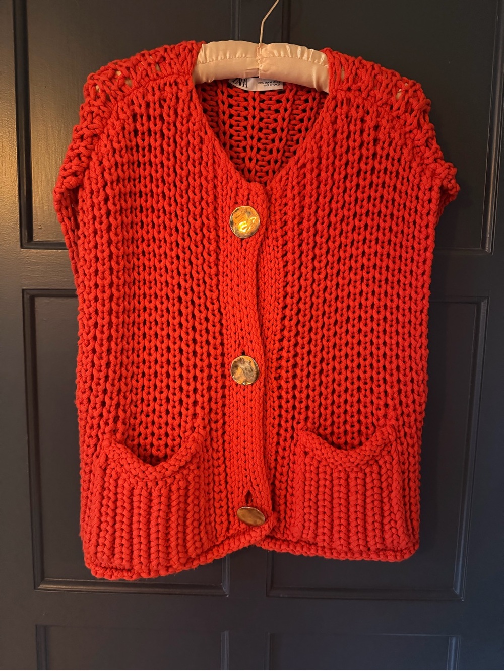 Zara Chunky Button Front Sweater Vest in Bright Orange/coral